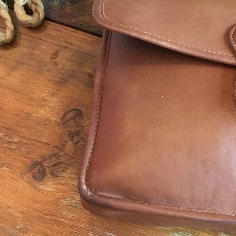 Vintage Coach Willis Bag